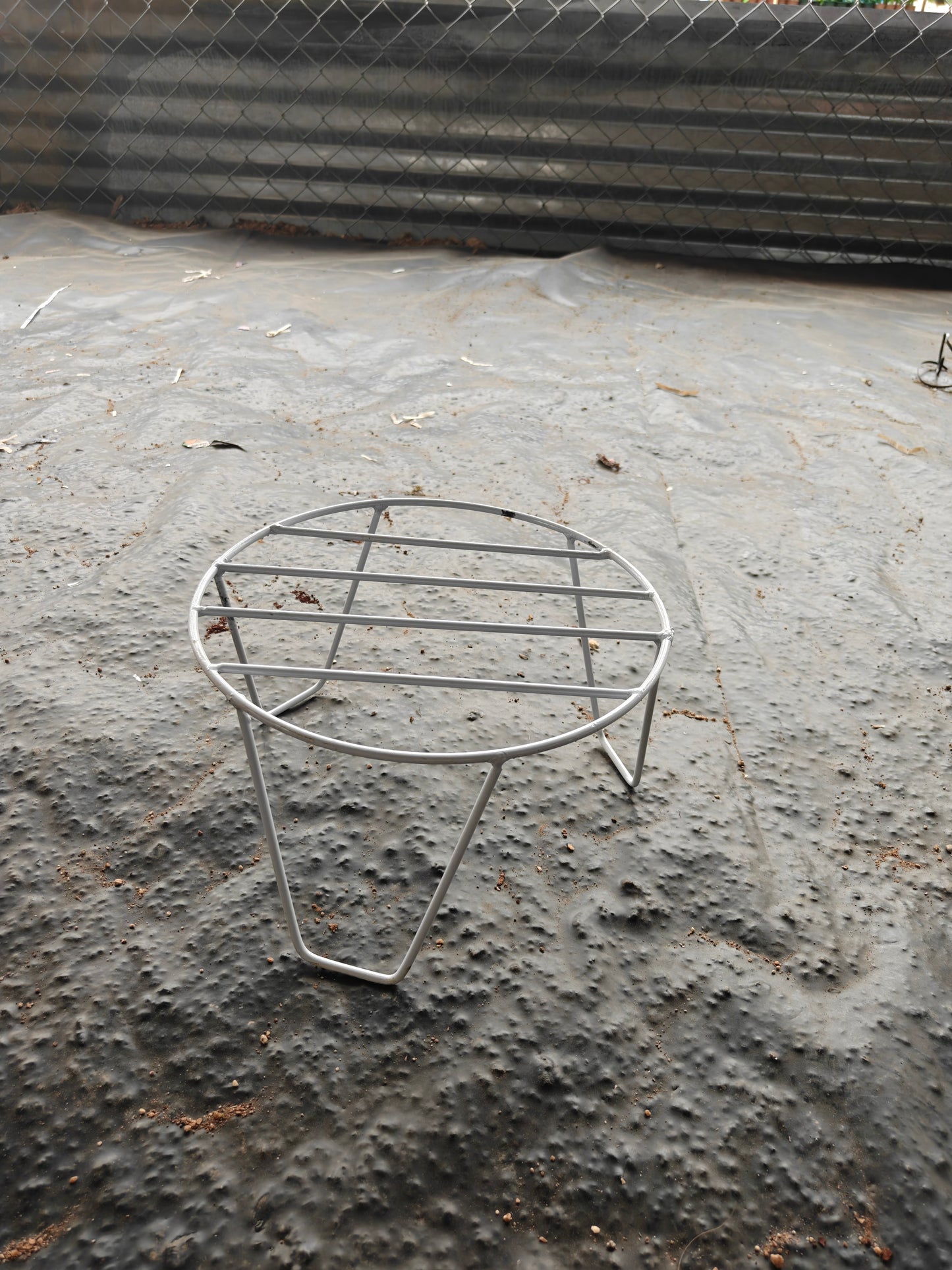 One step round stand