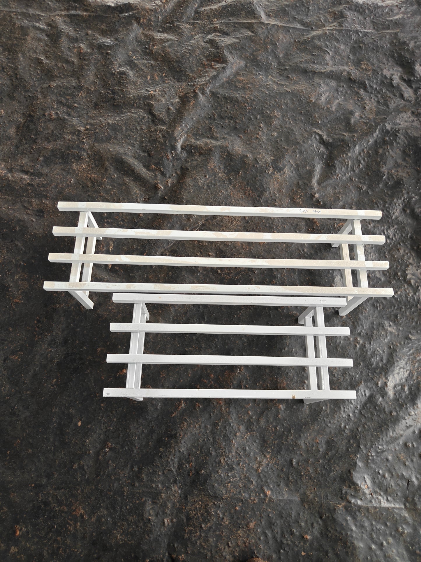 Iron stand flat single