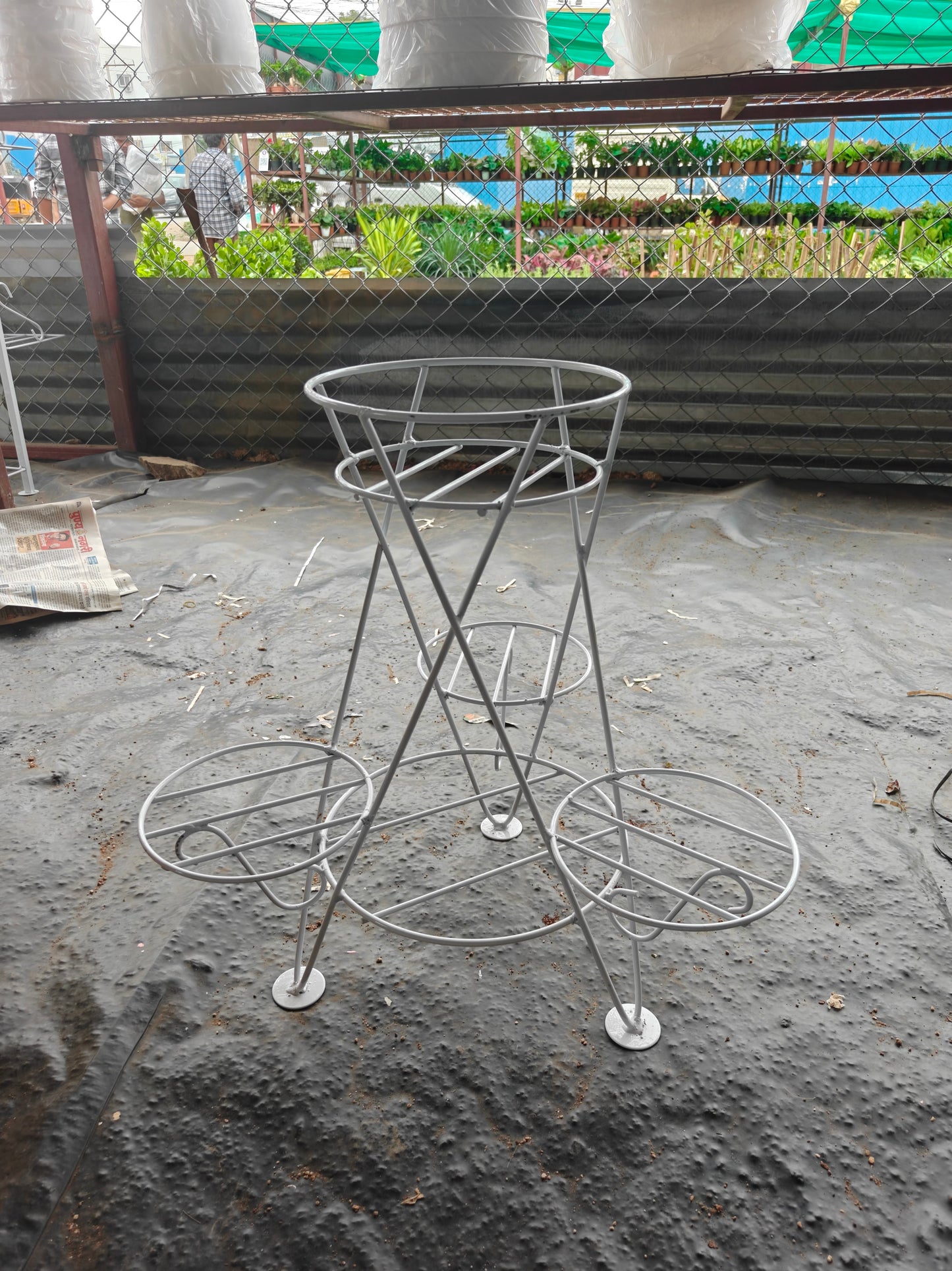 X 4 pot Iron Stand