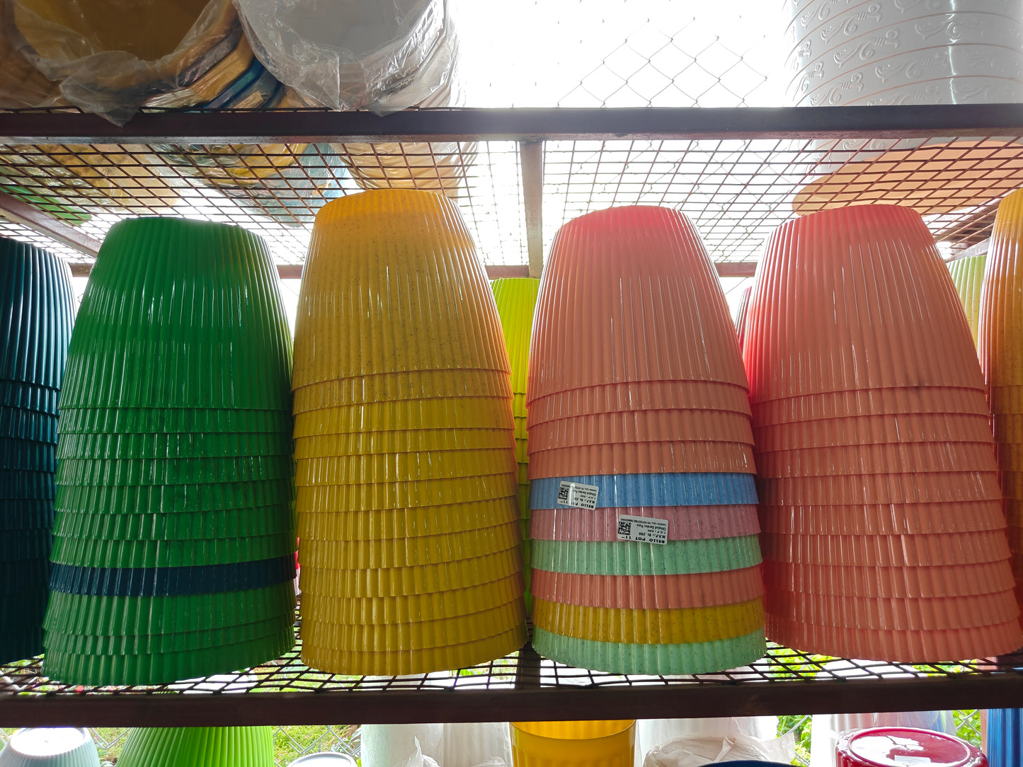 Bello Plastic Pots Any Colour